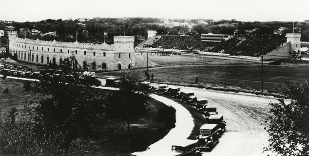 early-memorial-stadium.jpg